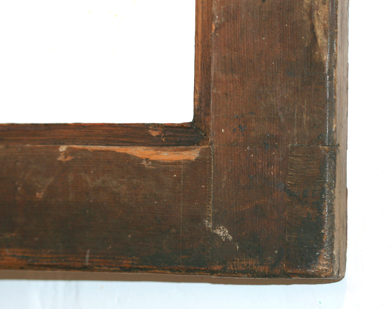 Marco perfil cassetta policromado siglo XVII